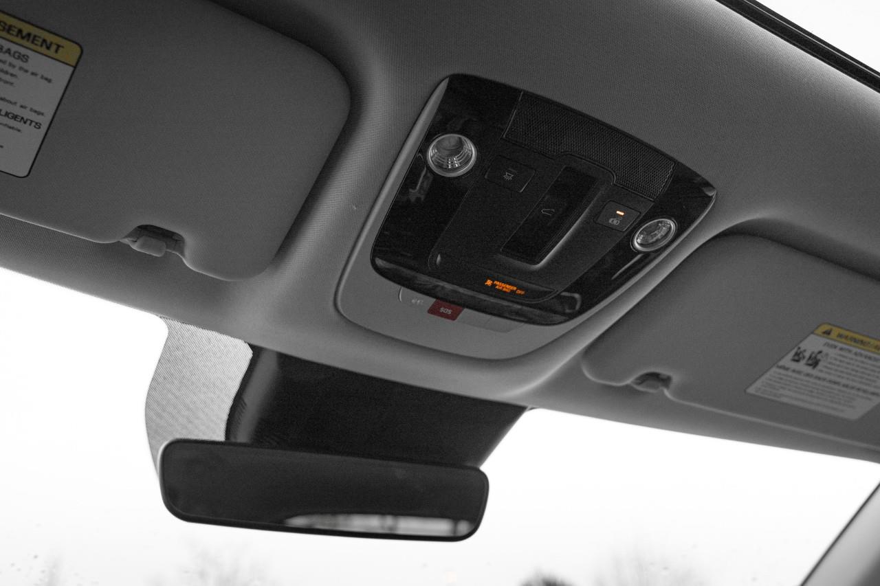 2024 Kia Seltos SX w/Black Interior LC2784