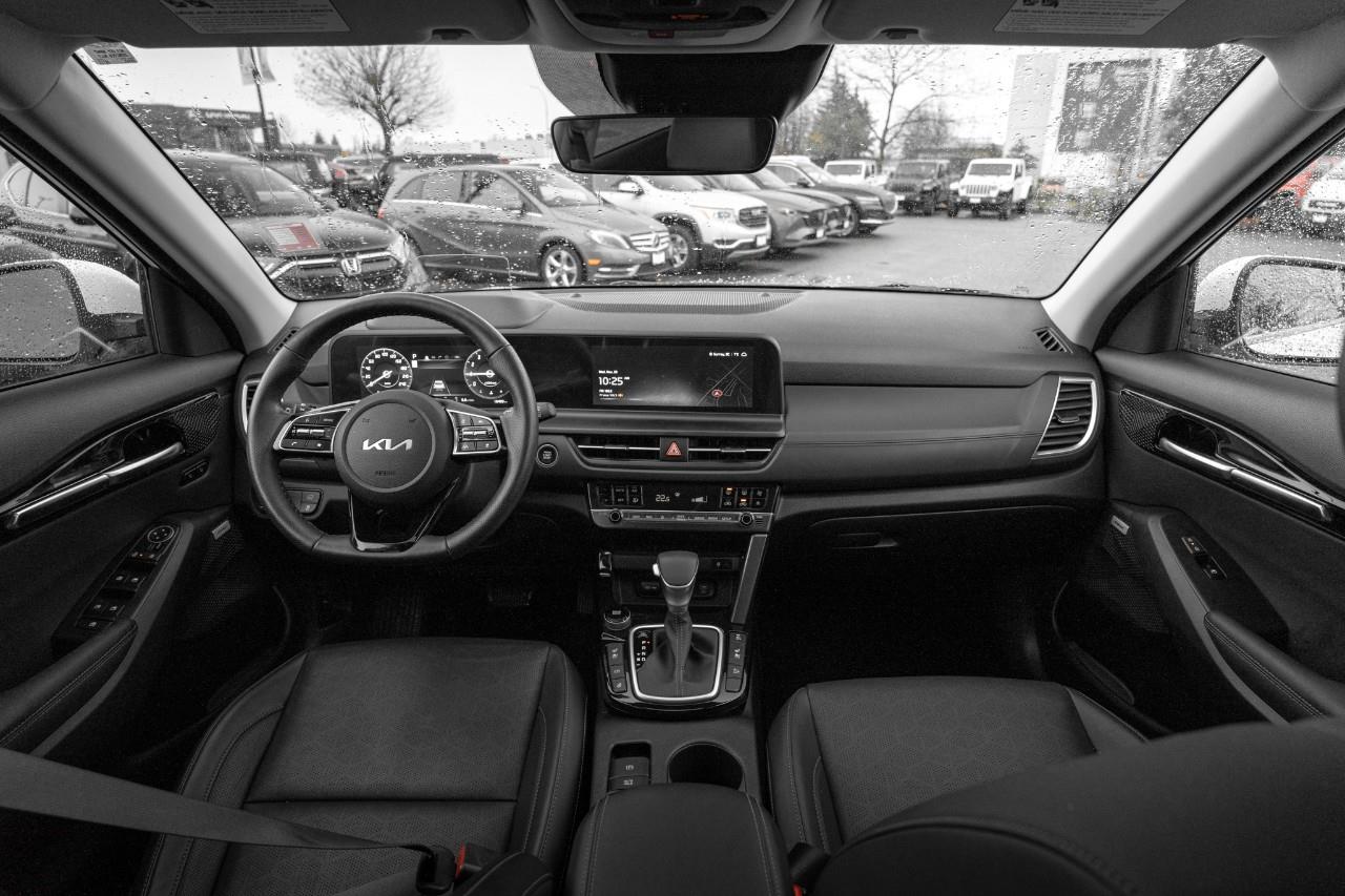2024 Kia Seltos SX w/Black Interior LC2784