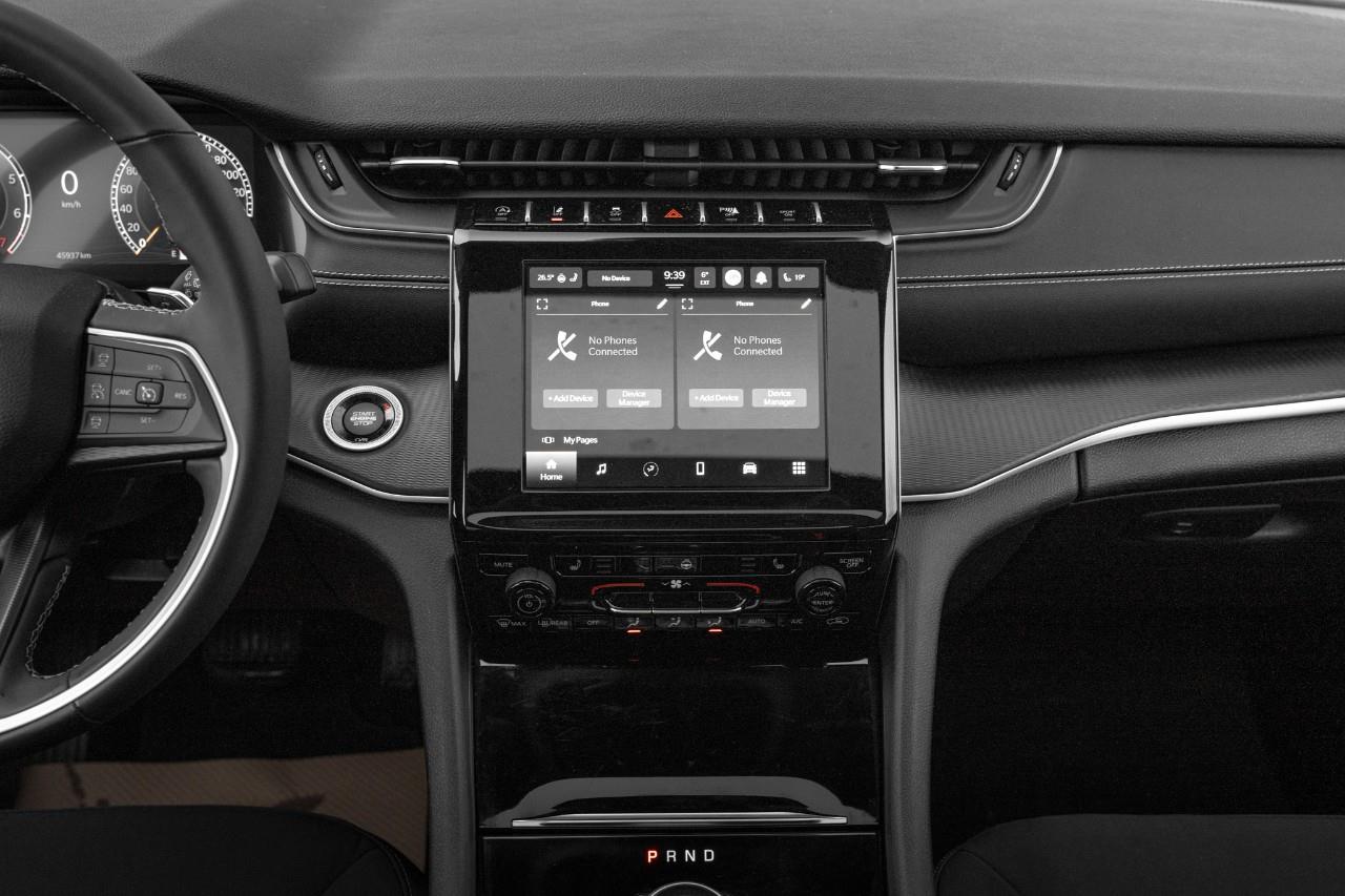 2023 Jeep Grand Cherokee Laredo LC2785