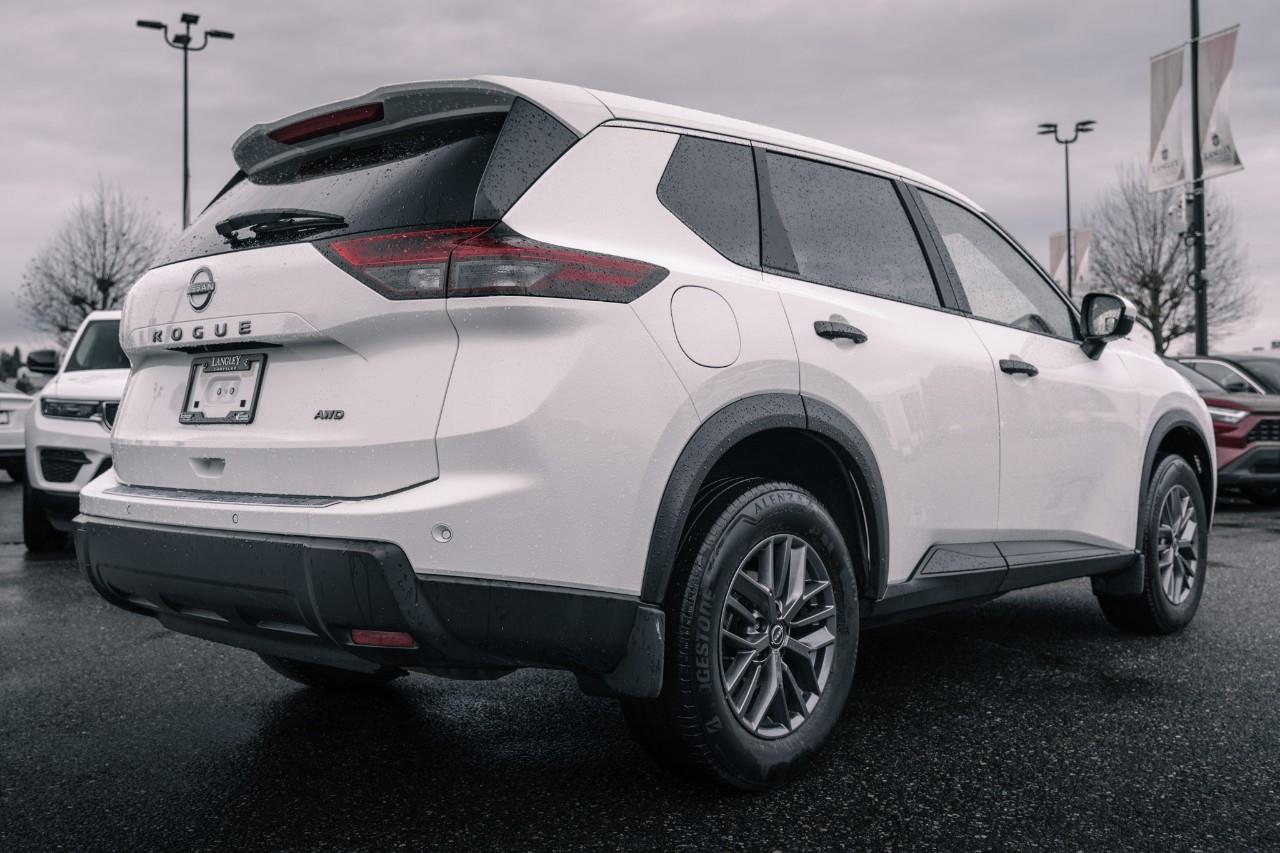 2024 Nissan Rogue S LC2782A