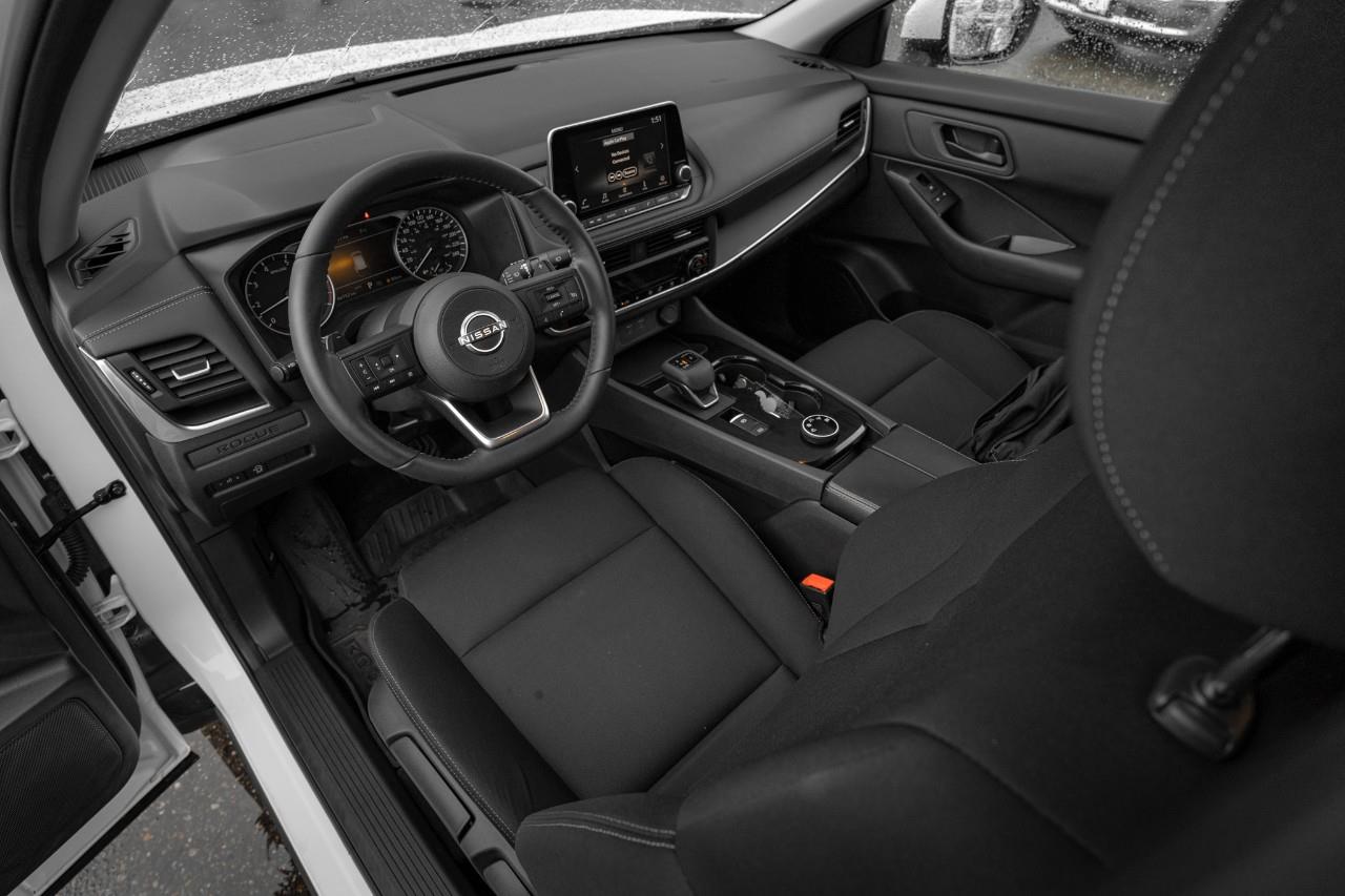 2024 Nissan Rogue S LC2782A