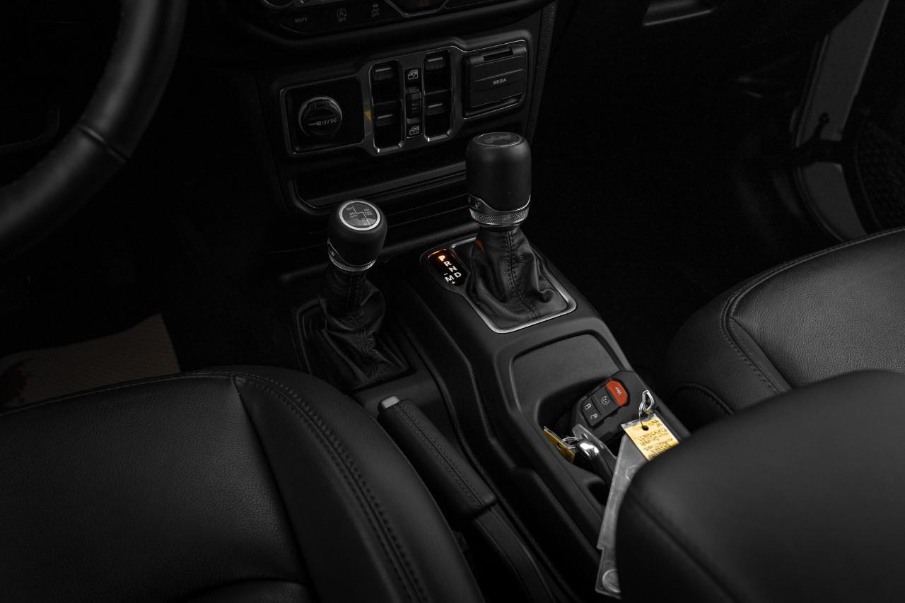 2023 Jeep Wrangler Sahara S345734B