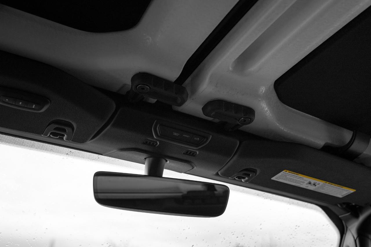 2023 Jeep Wrangler Sahara S345734B