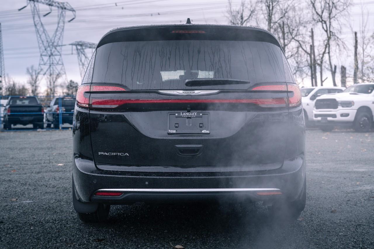 2026 Chrysler Pacifica Select T184185