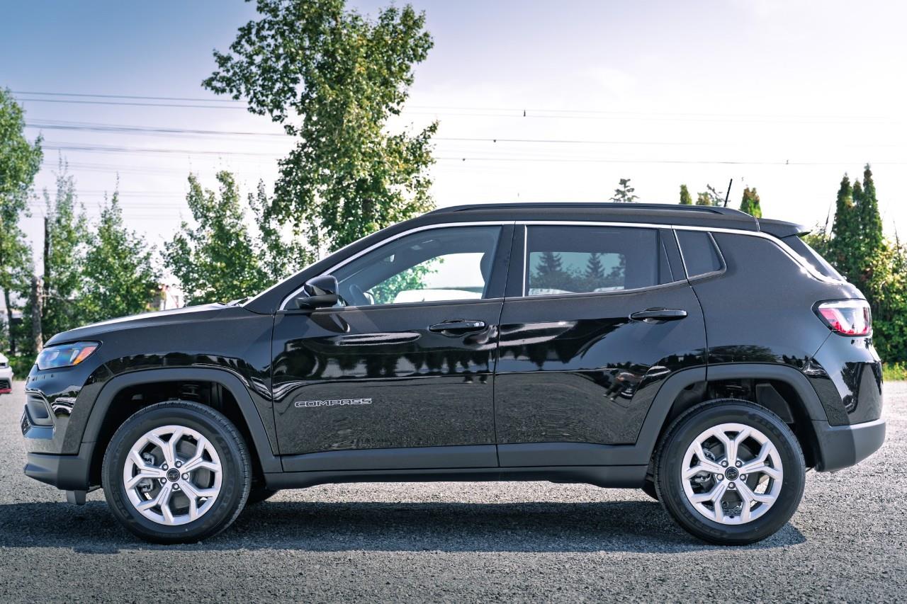 2025 Jeep Compass North S626358