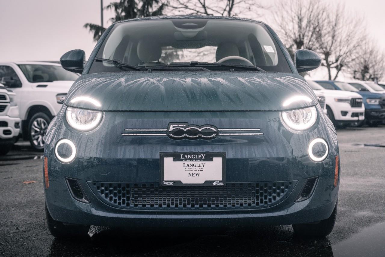 2025 Fiat 500e  S246507
