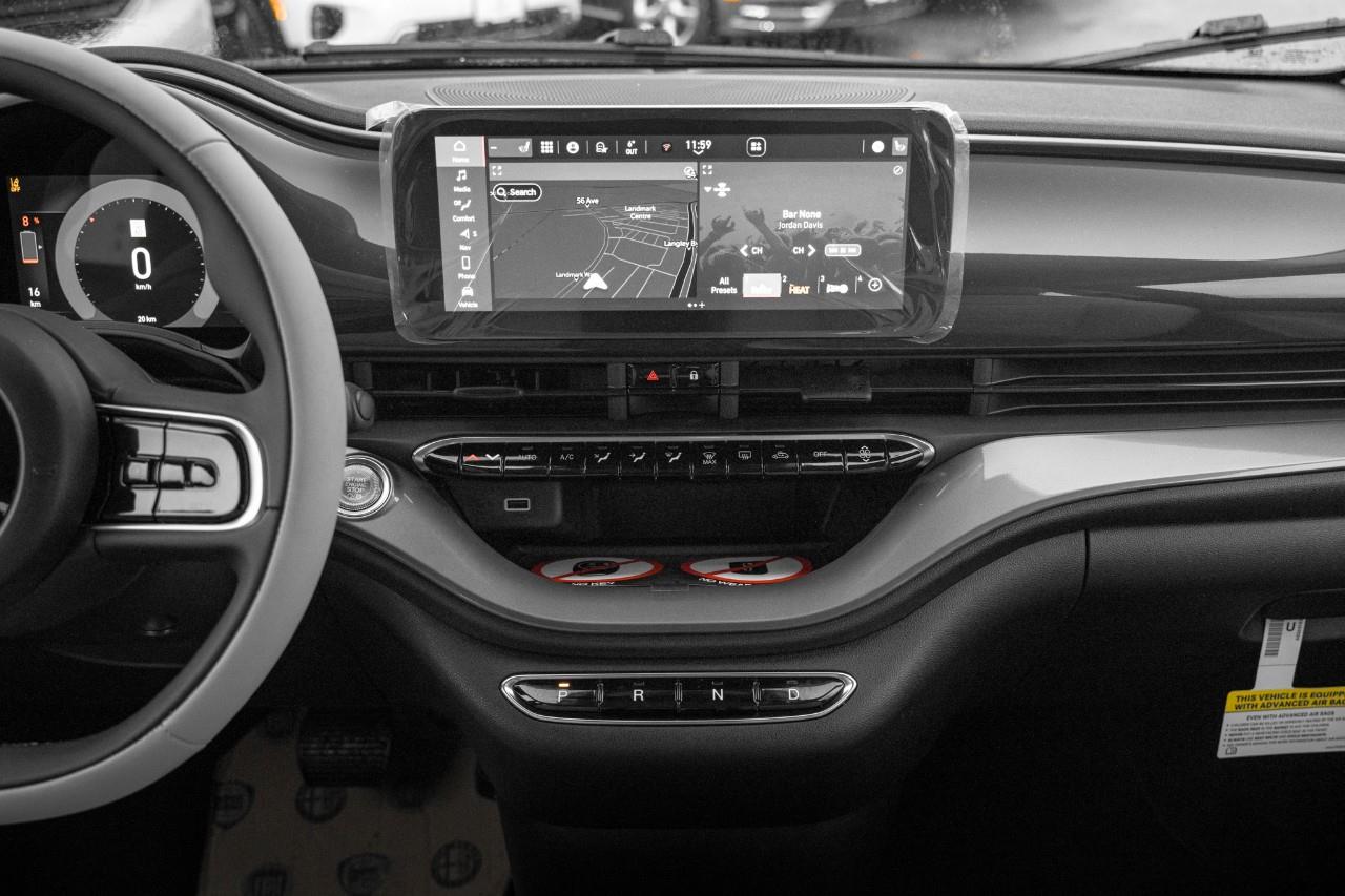 2025 Fiat 500e  S246507