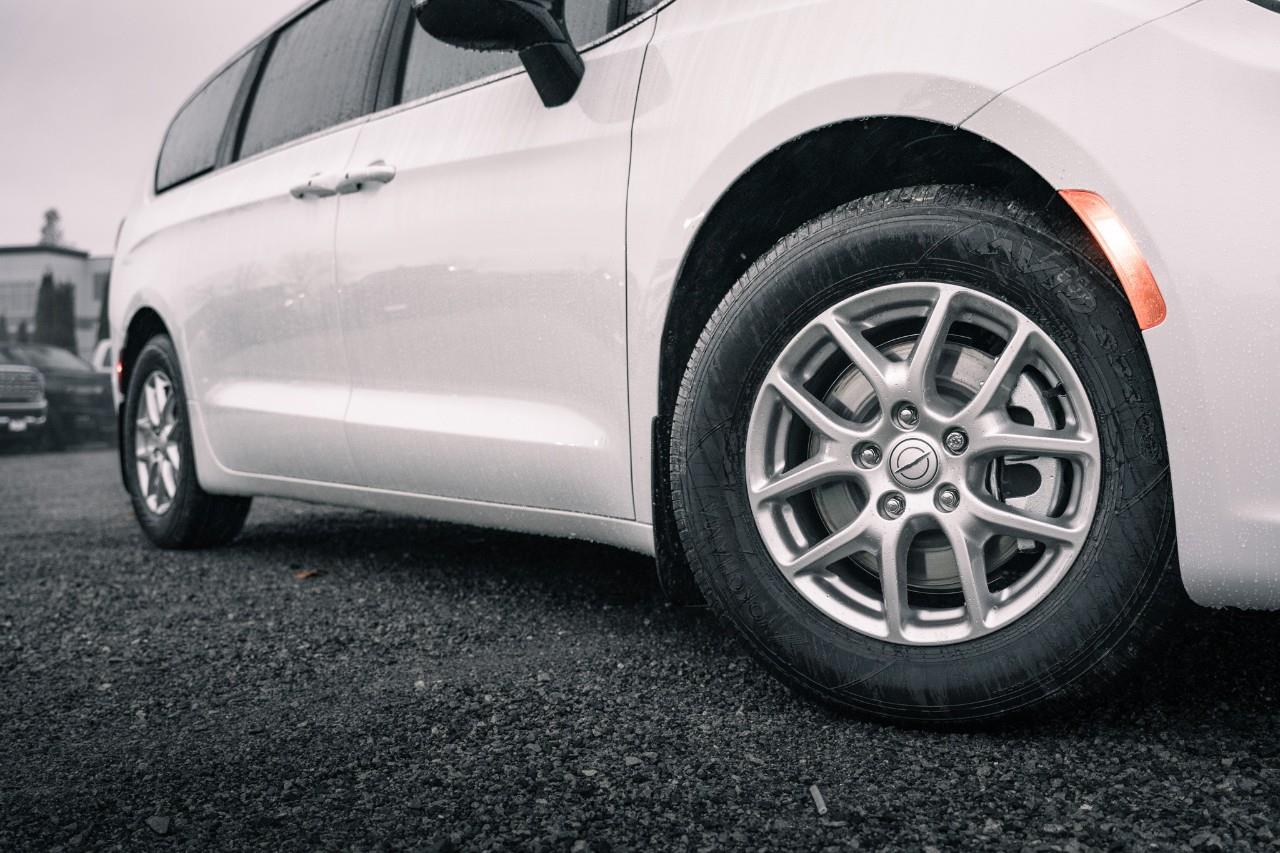 2026 Chrysler Pacifica Select T206488