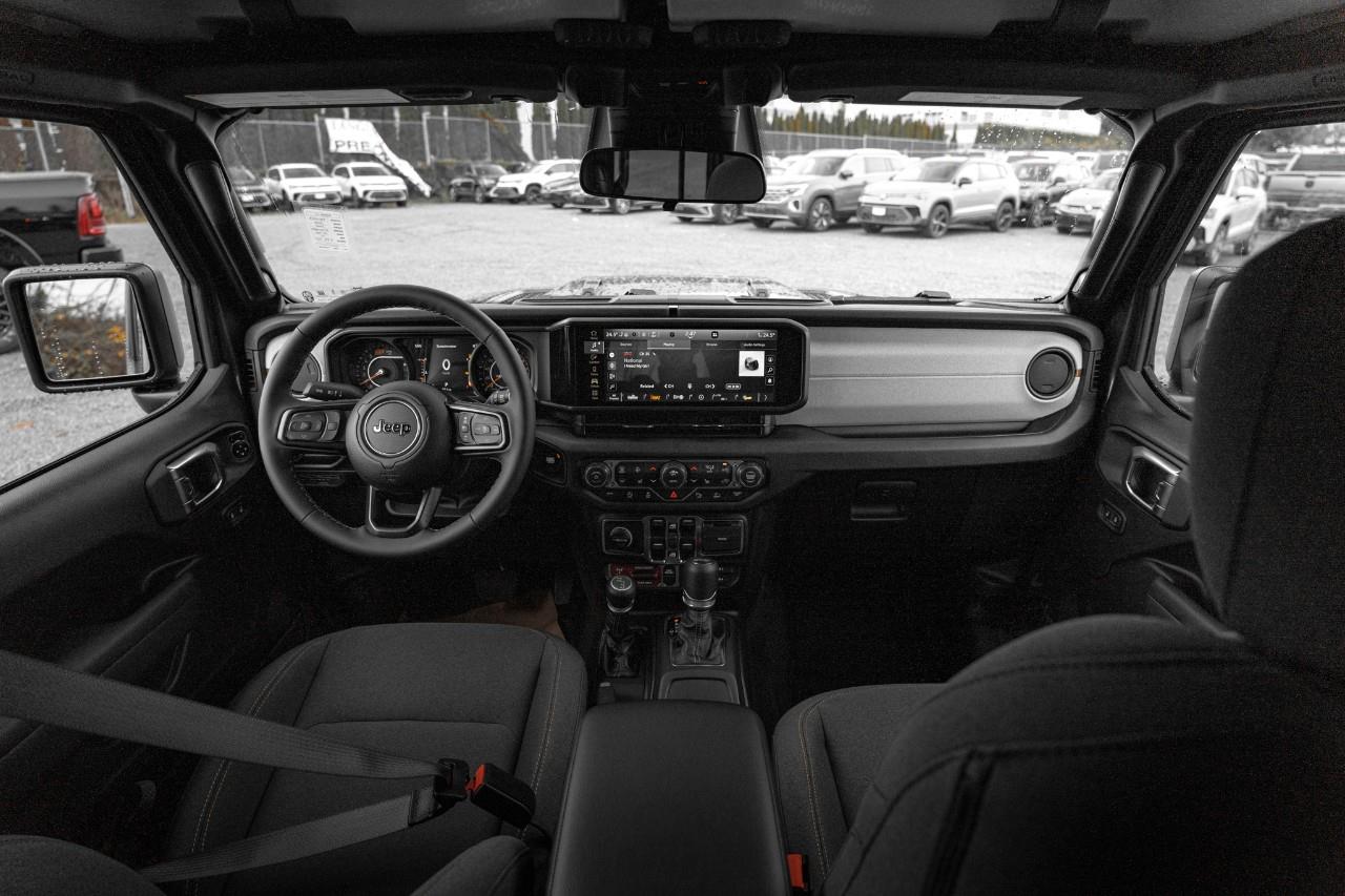 2026 Jeep Wrangler Sport T205608