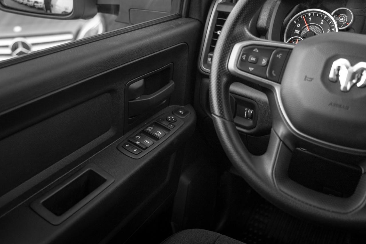 2025 RAM 3500 Chassis Tradesman S517225