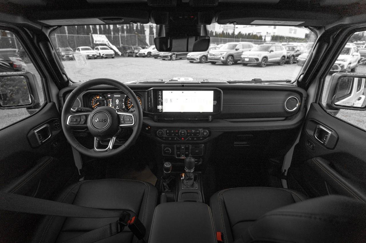 2026 Jeep Wrangler Sahara T205607