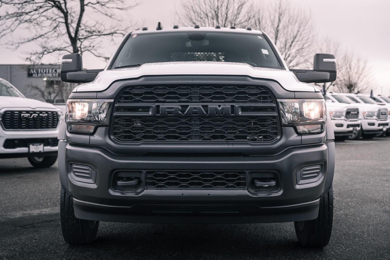 2024 RAM 5500 Chassis Tradesman/SLT R240798