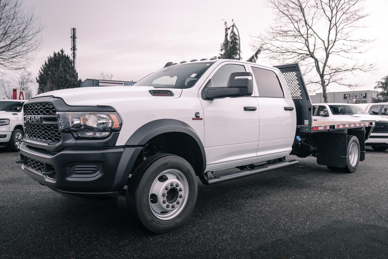 2024 RAM 5500 Chassis Tradesman/SLT R240798