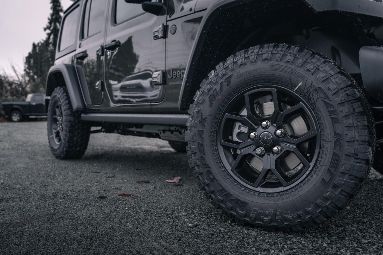 2026 Jeep Wrangler Sport T204227