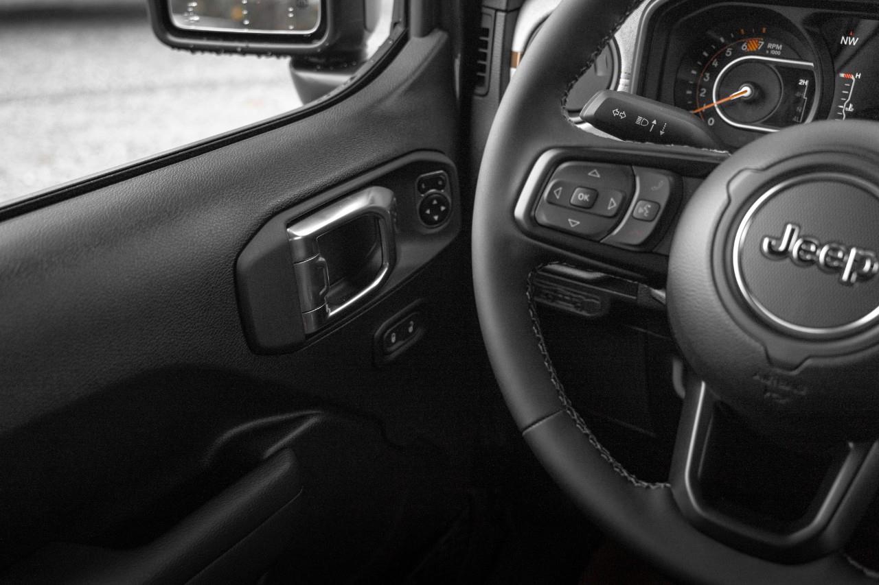 2026 Jeep Wrangler Sport T204227