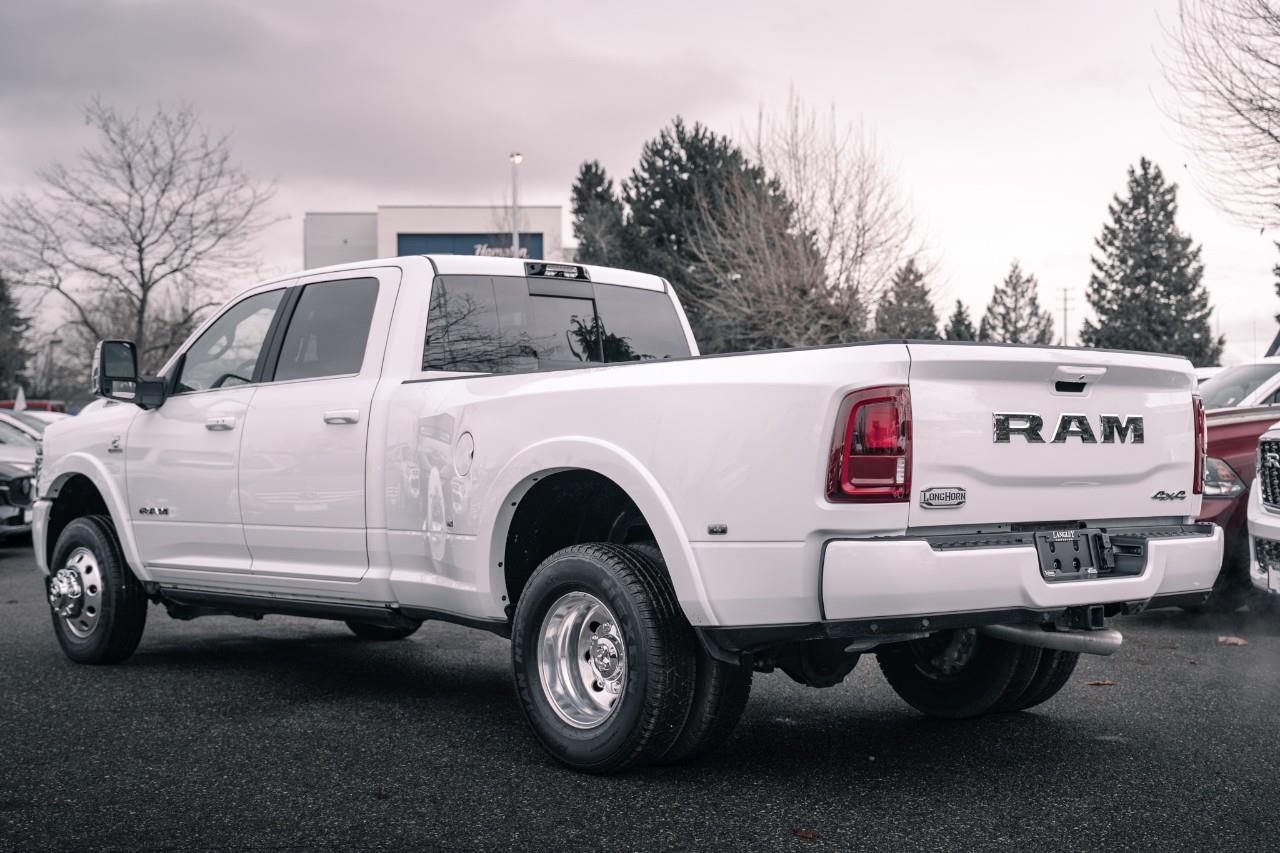 2025 RAM 3500 Limited S565789