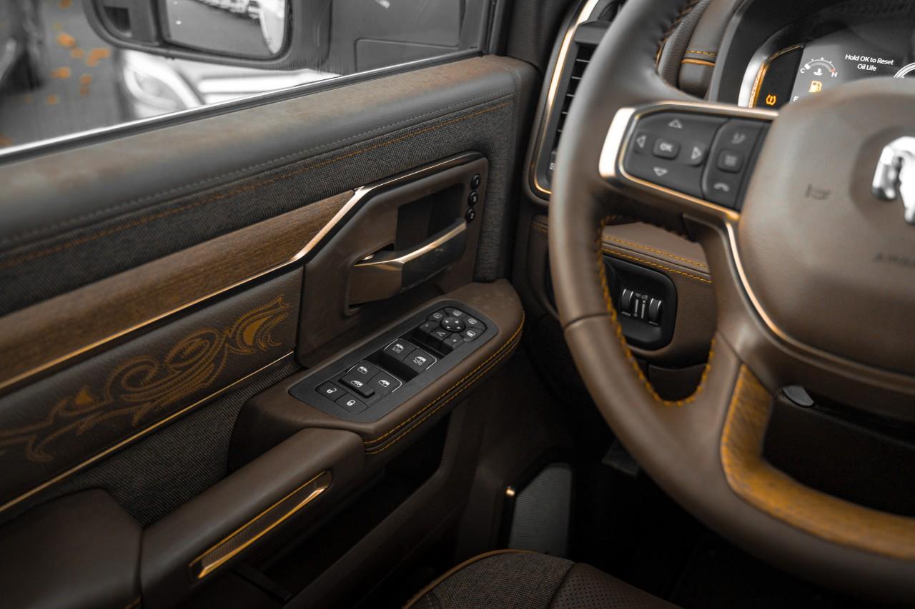 2025 RAM 3500 Limited S565789