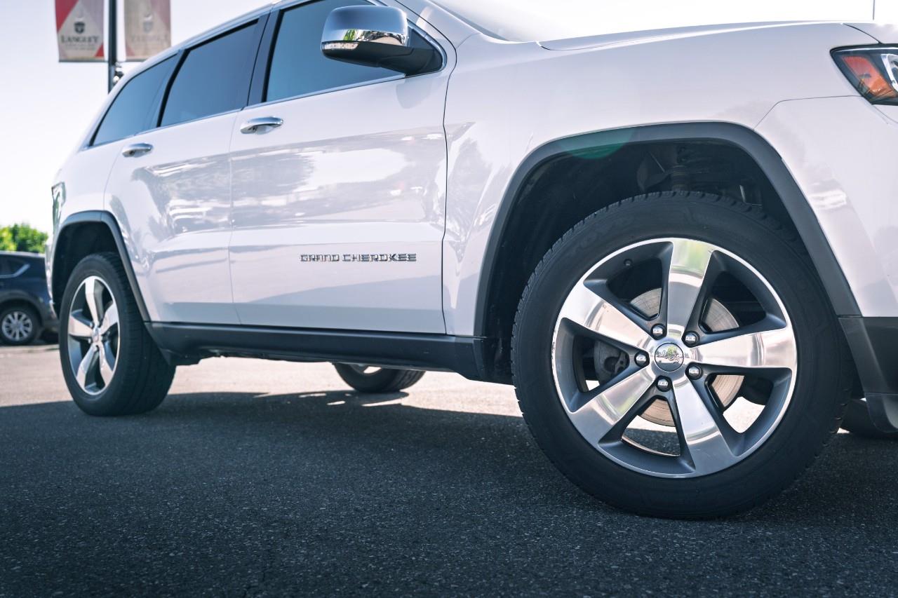 2015 Jeep Grand Cherokee Limited LC2644