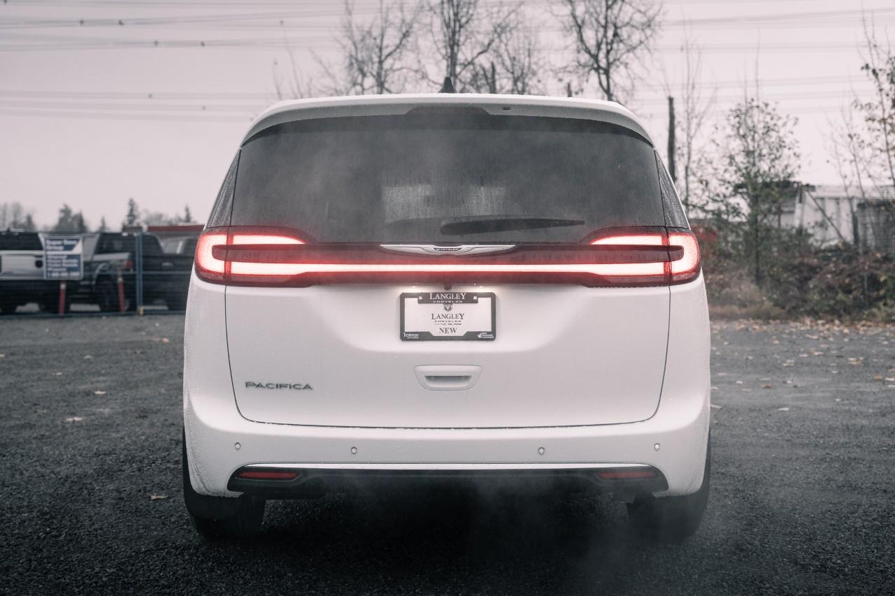 2026 Chrysler Pacifica Select T206489