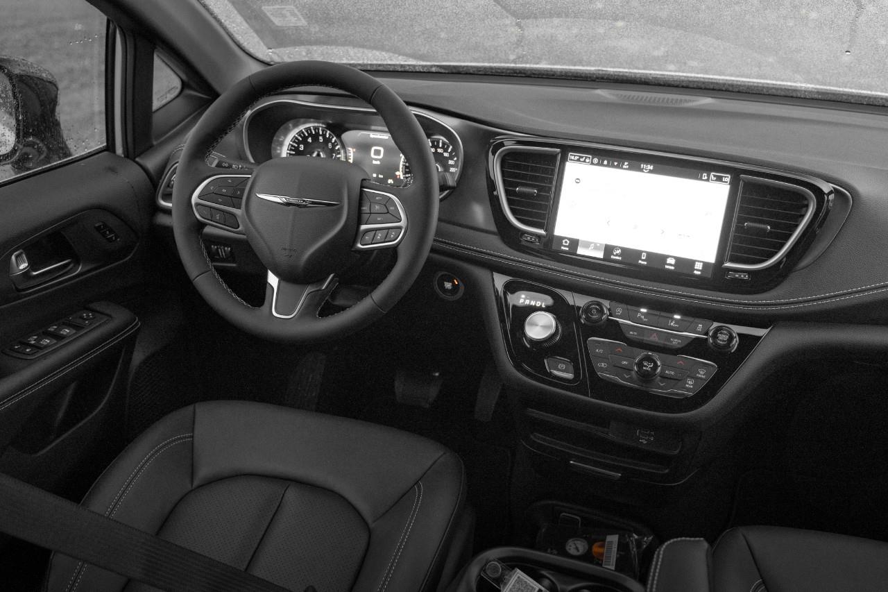 2026 Chrysler Pacifica Select T206489