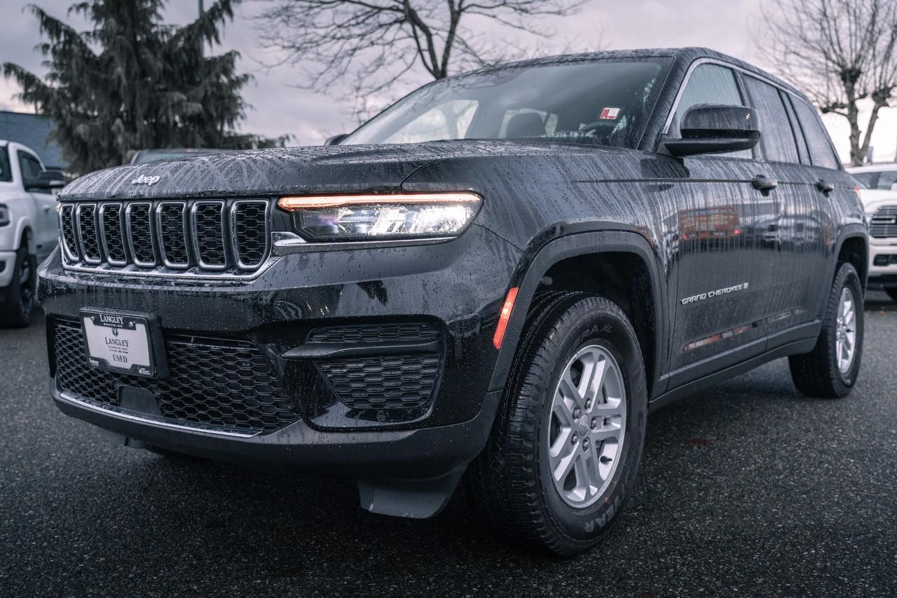 2024 Jeep Grand Cherokee Laredo LC2819