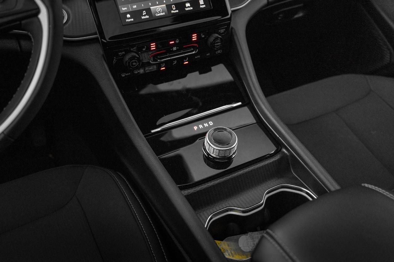 2024 Jeep Grand Cherokee Laredo LC2819