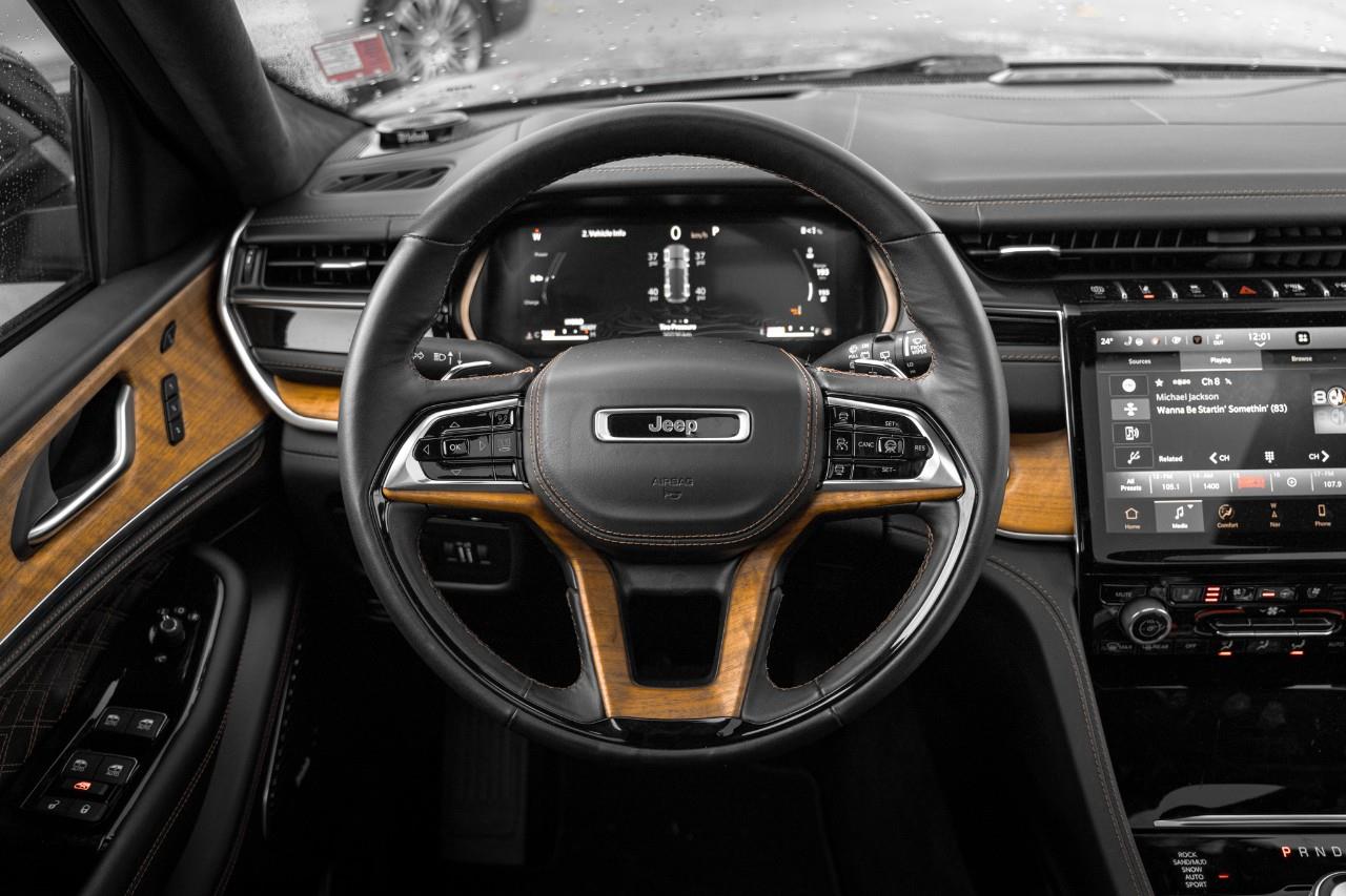 2022 Jeep Grand Cherokee 4xe Summit LC2814