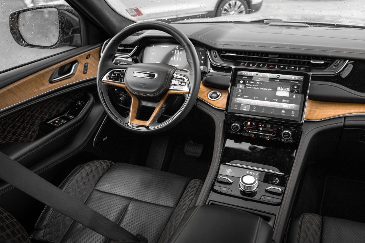 2022 Jeep Grand Cherokee 4xe Summit LC2814