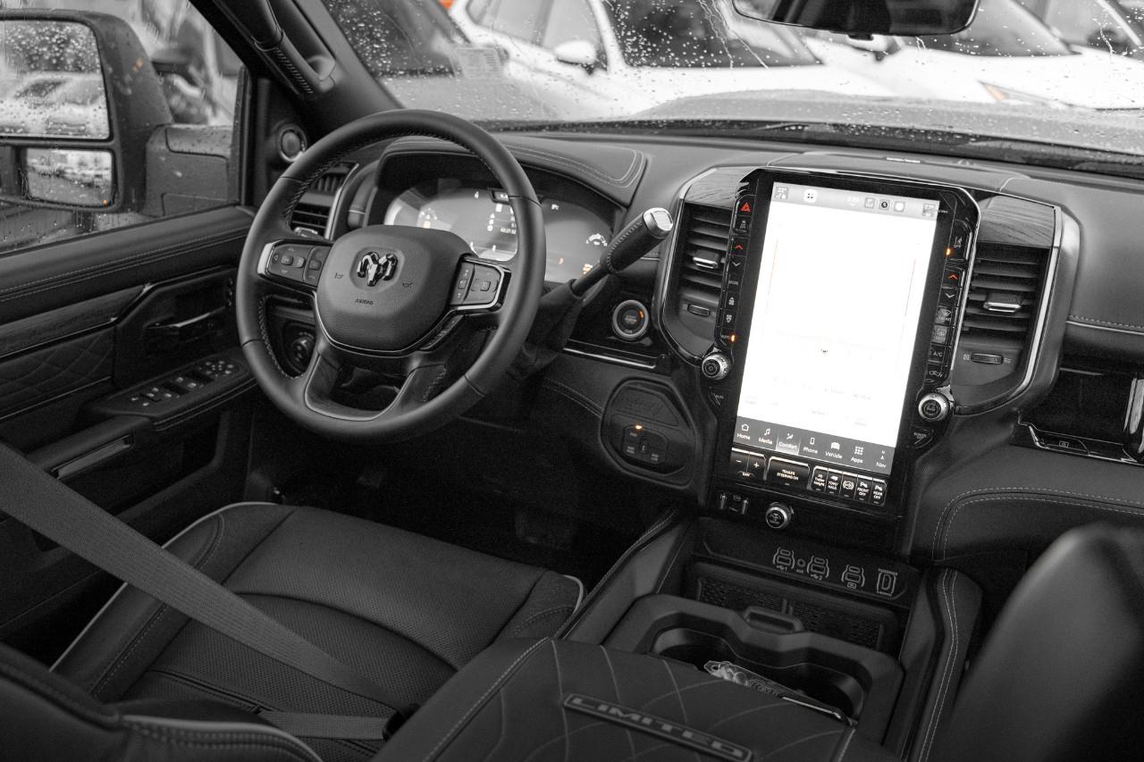 2026 RAM 3500 Limited T170398