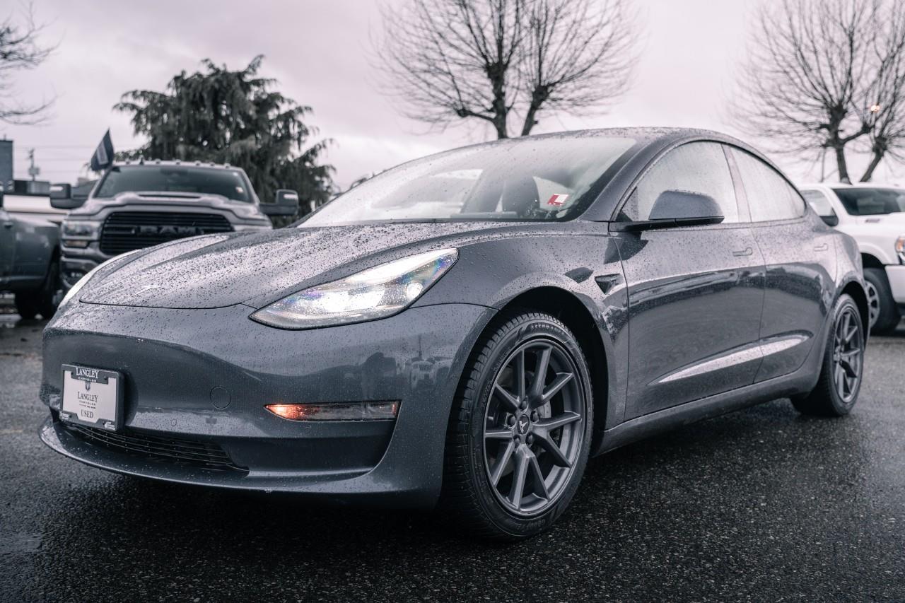 2022 Tesla Model 3  T242906A