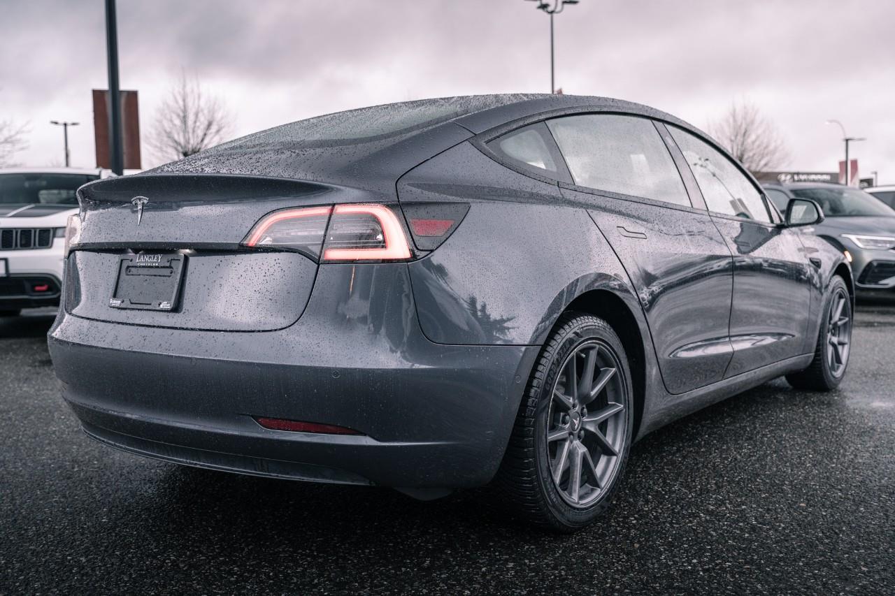 2022 Tesla Model 3  T242906A