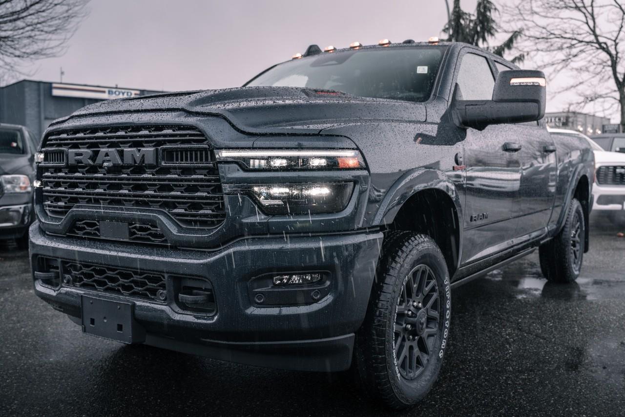 2026 RAM 3500 Limited T251812