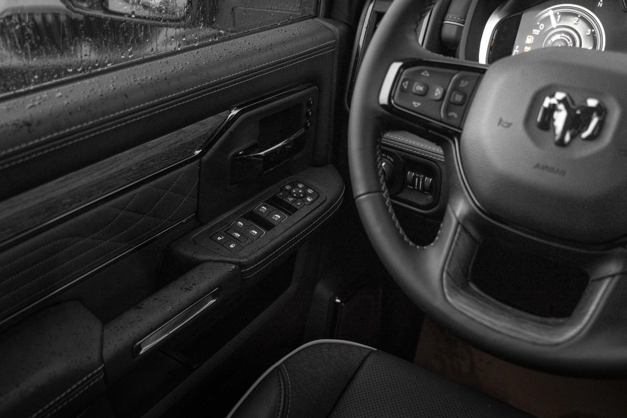 2026 RAM 3500 Limited T251812