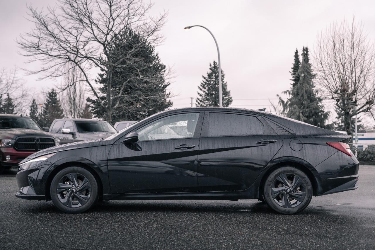 2023 Hyundai Elantra Preferred w/Tech Package LC2826A