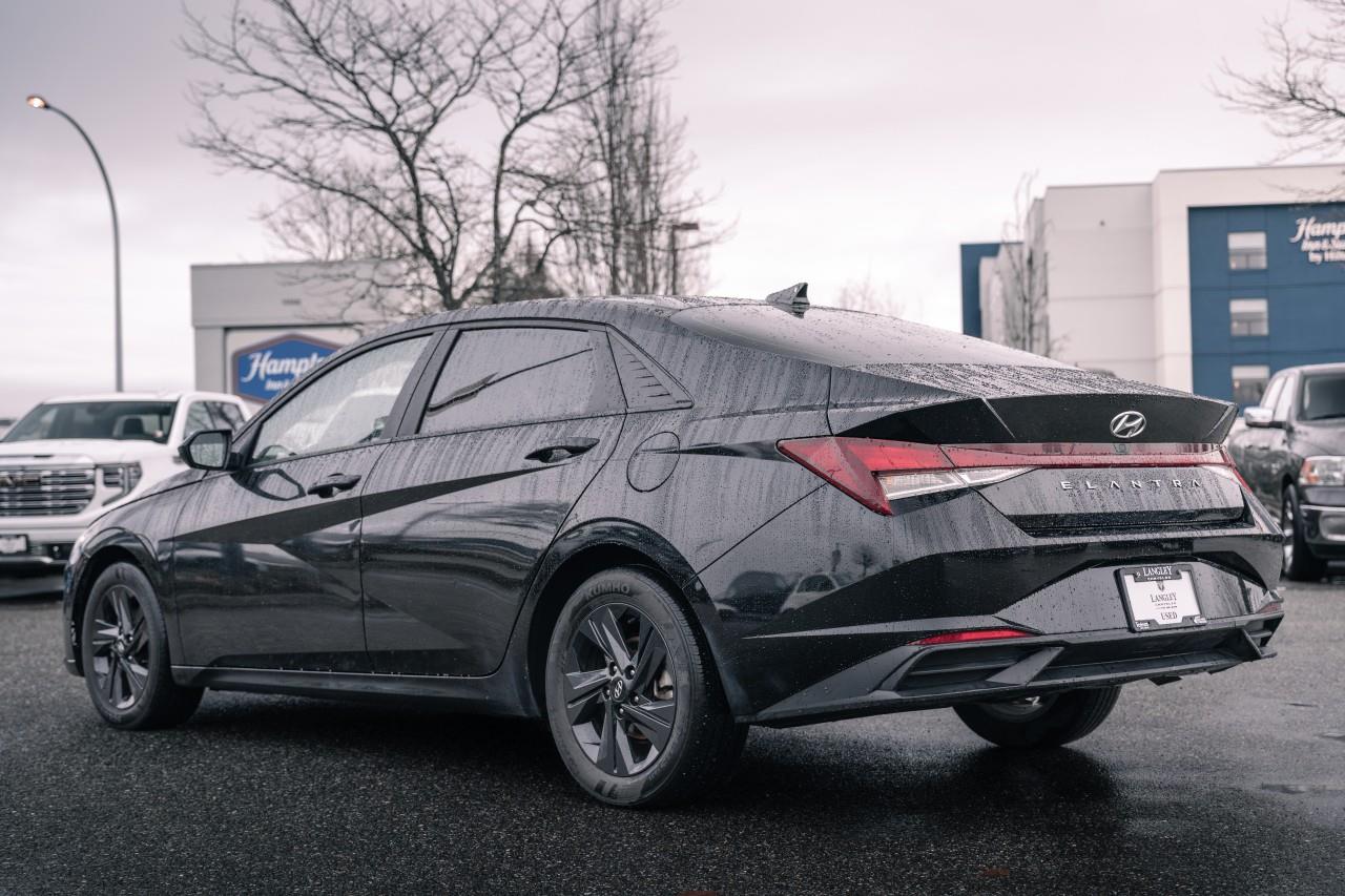 2023 Hyundai Elantra Preferred w/Tech Package LC2826A