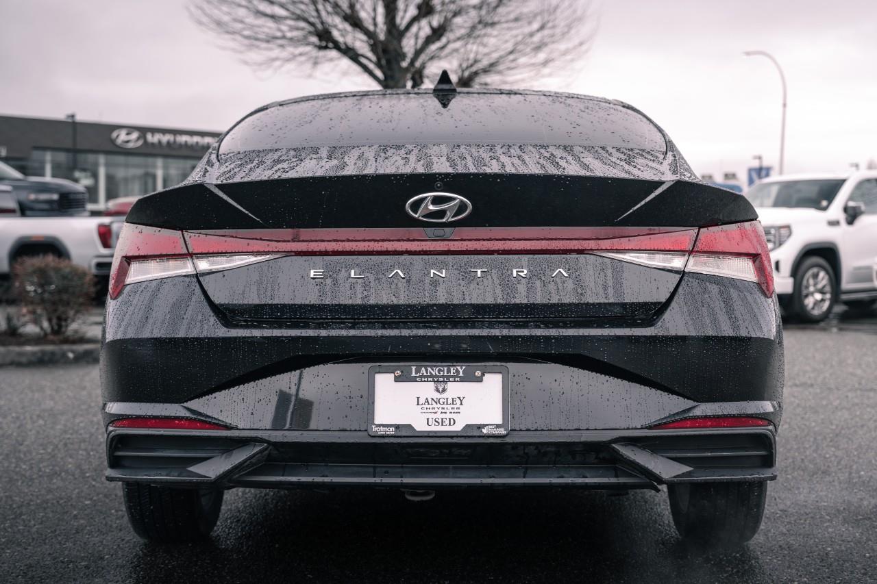 2023 Hyundai Elantra Preferred w/Tech Package LC2826A