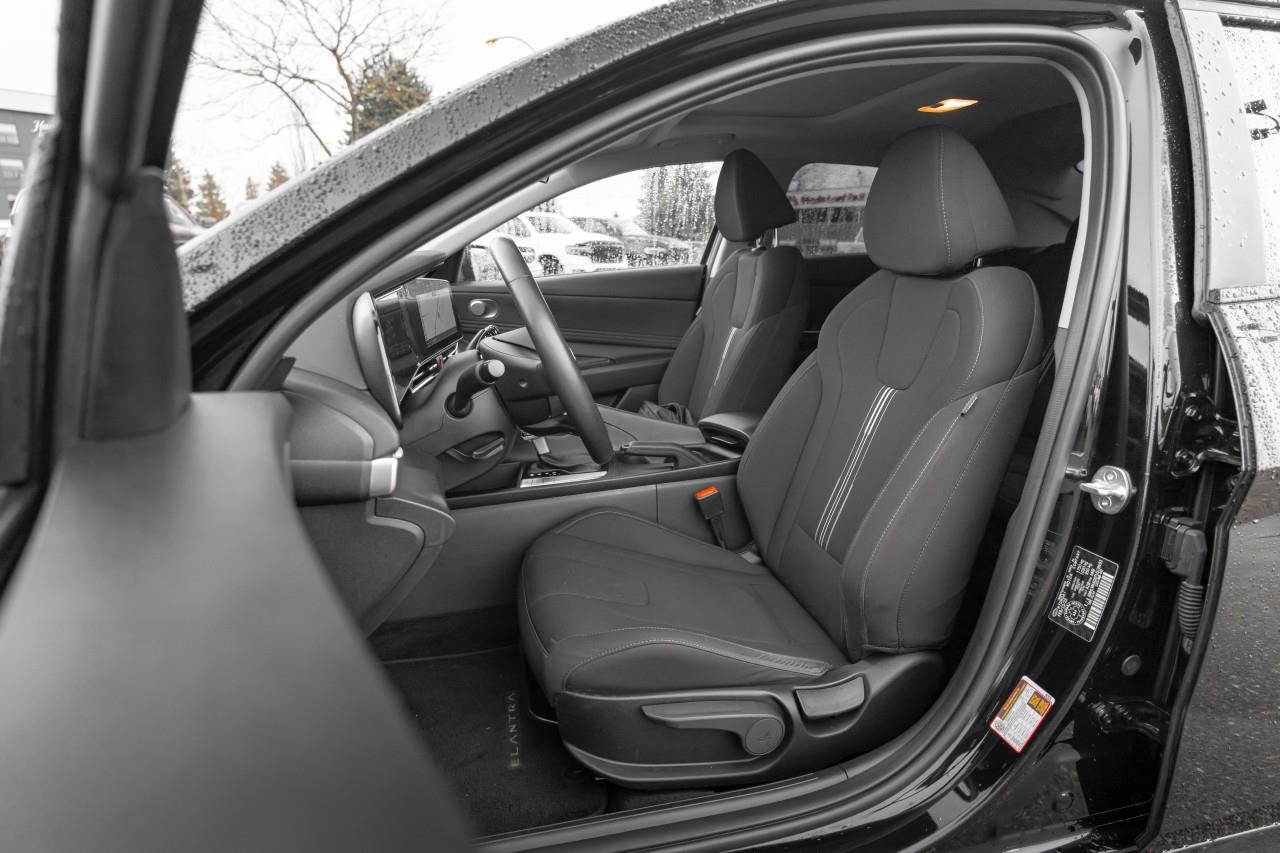 2023 Hyundai Elantra Preferred w/Tech Package LC2826A