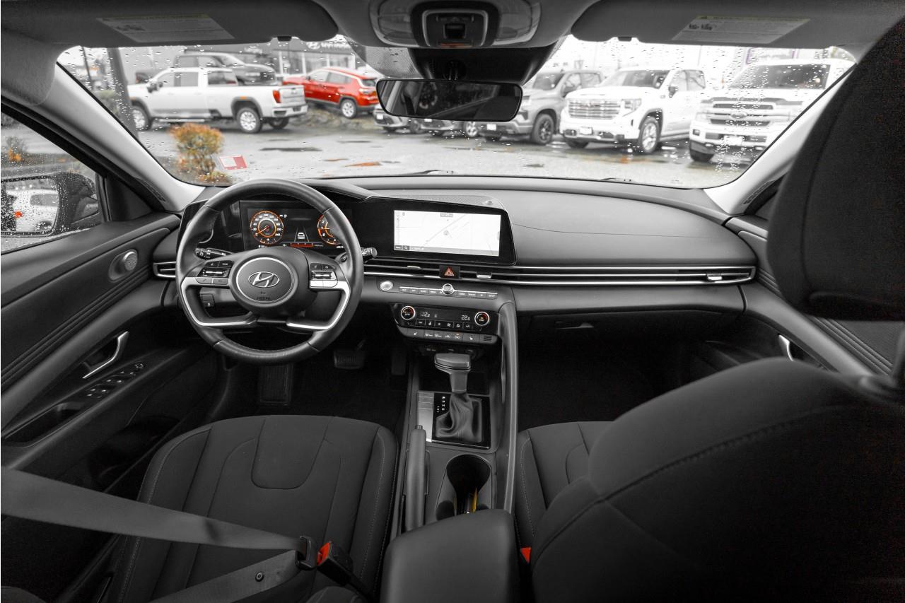2023 Hyundai Elantra Preferred w/Tech Package LC2826A