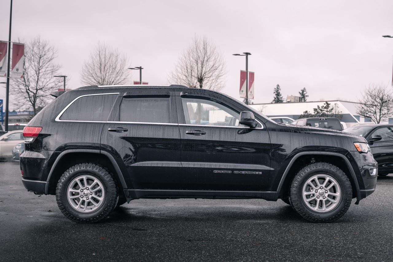 2018 Jeep Grand Cherokee Laredo LC2830