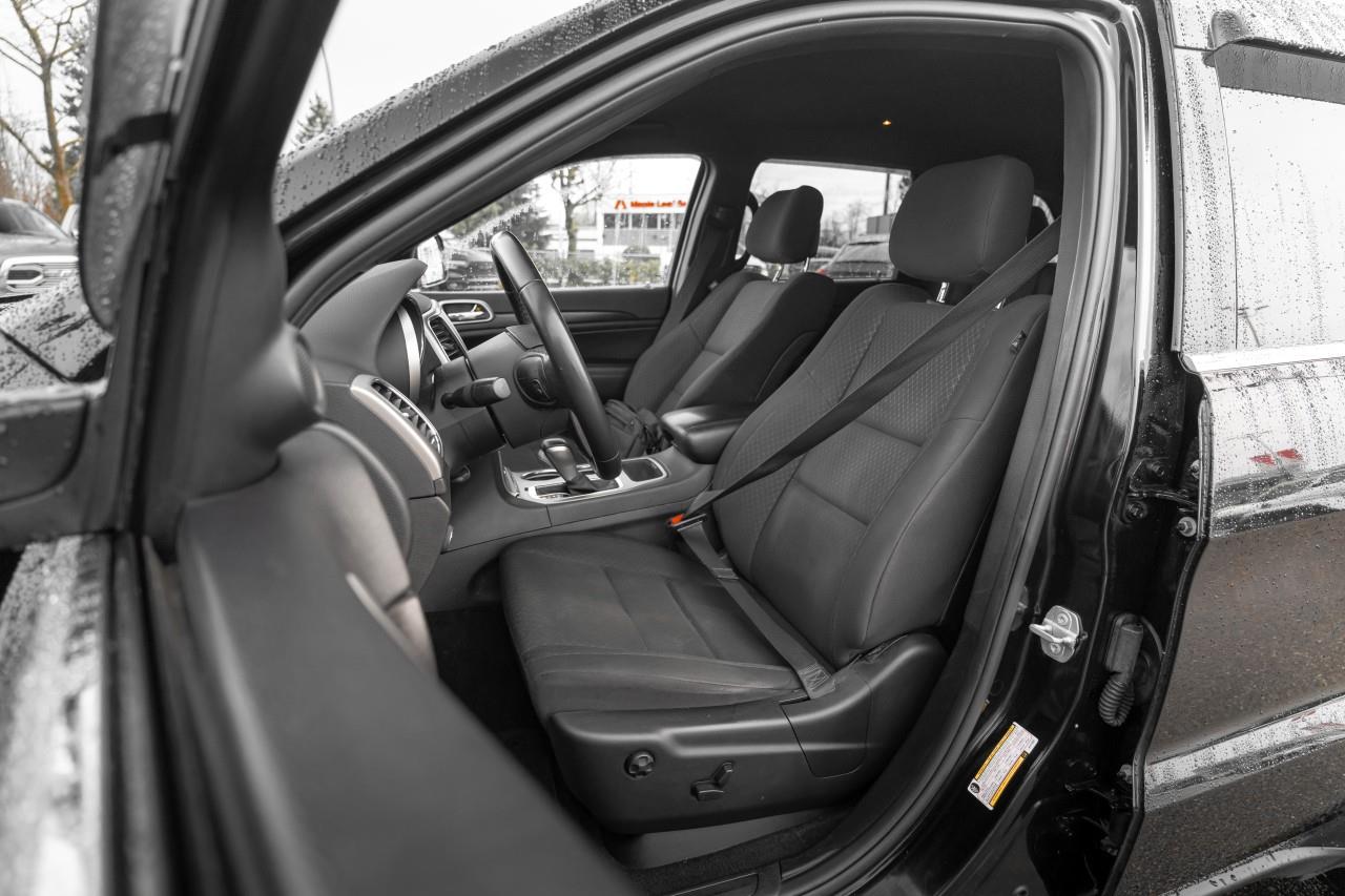 2018 Jeep Grand Cherokee Laredo LC2830