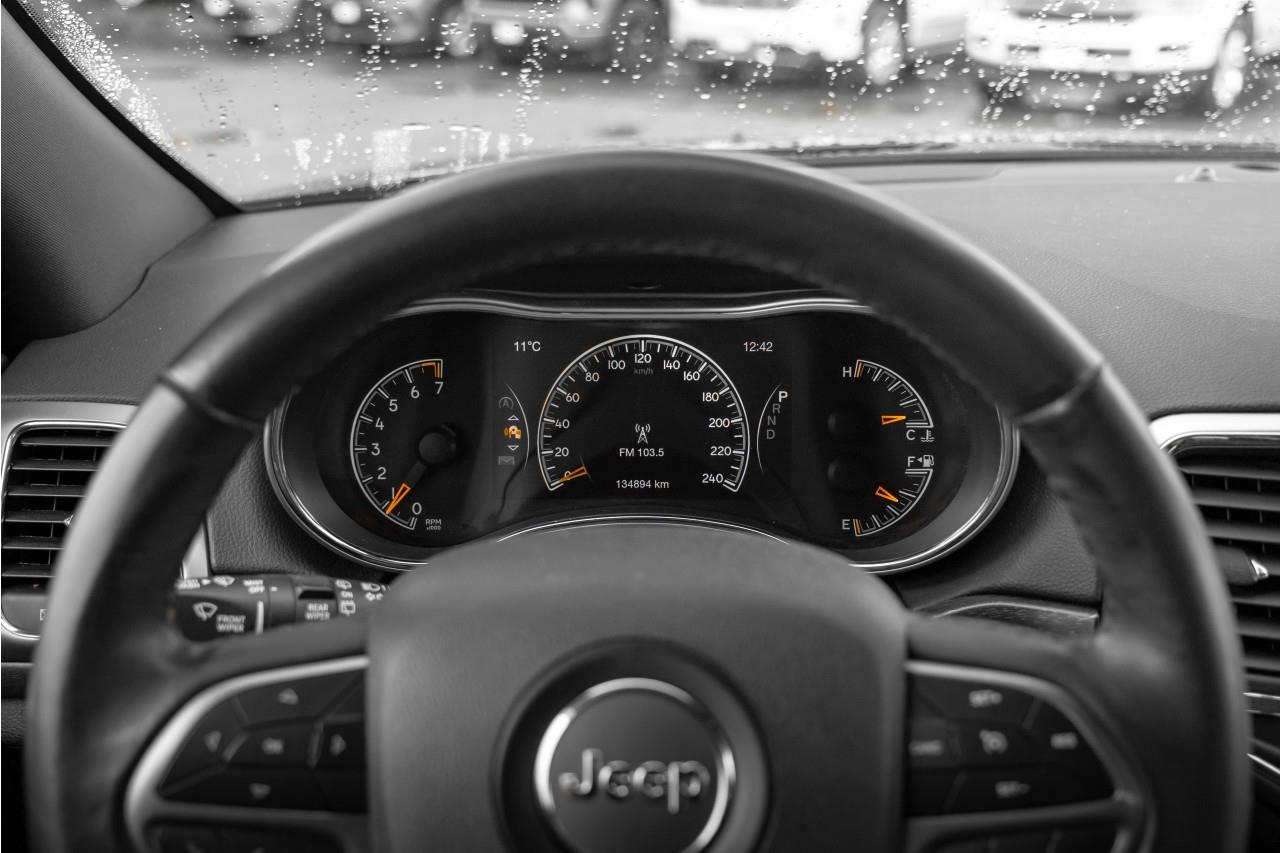 2018 Jeep Grand Cherokee Laredo LC2830