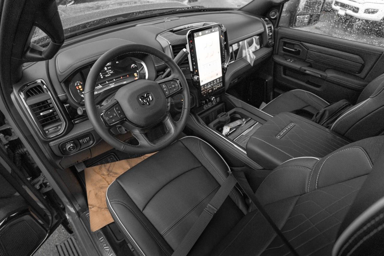 2026 RAM 3500 Limited T168448