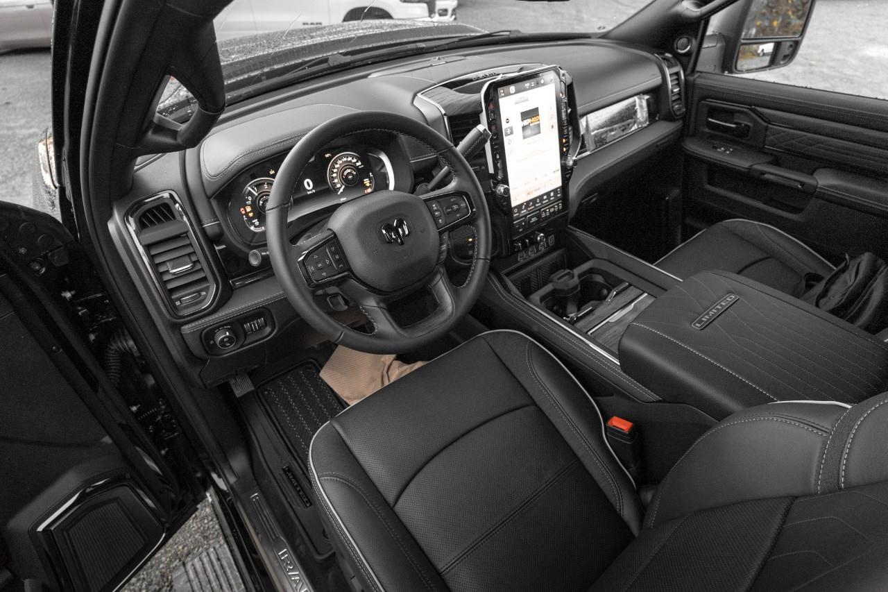 2026 RAM 3500 Limited T168450