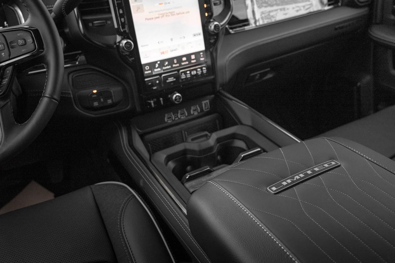 2026 RAM 3500 Limited T168450