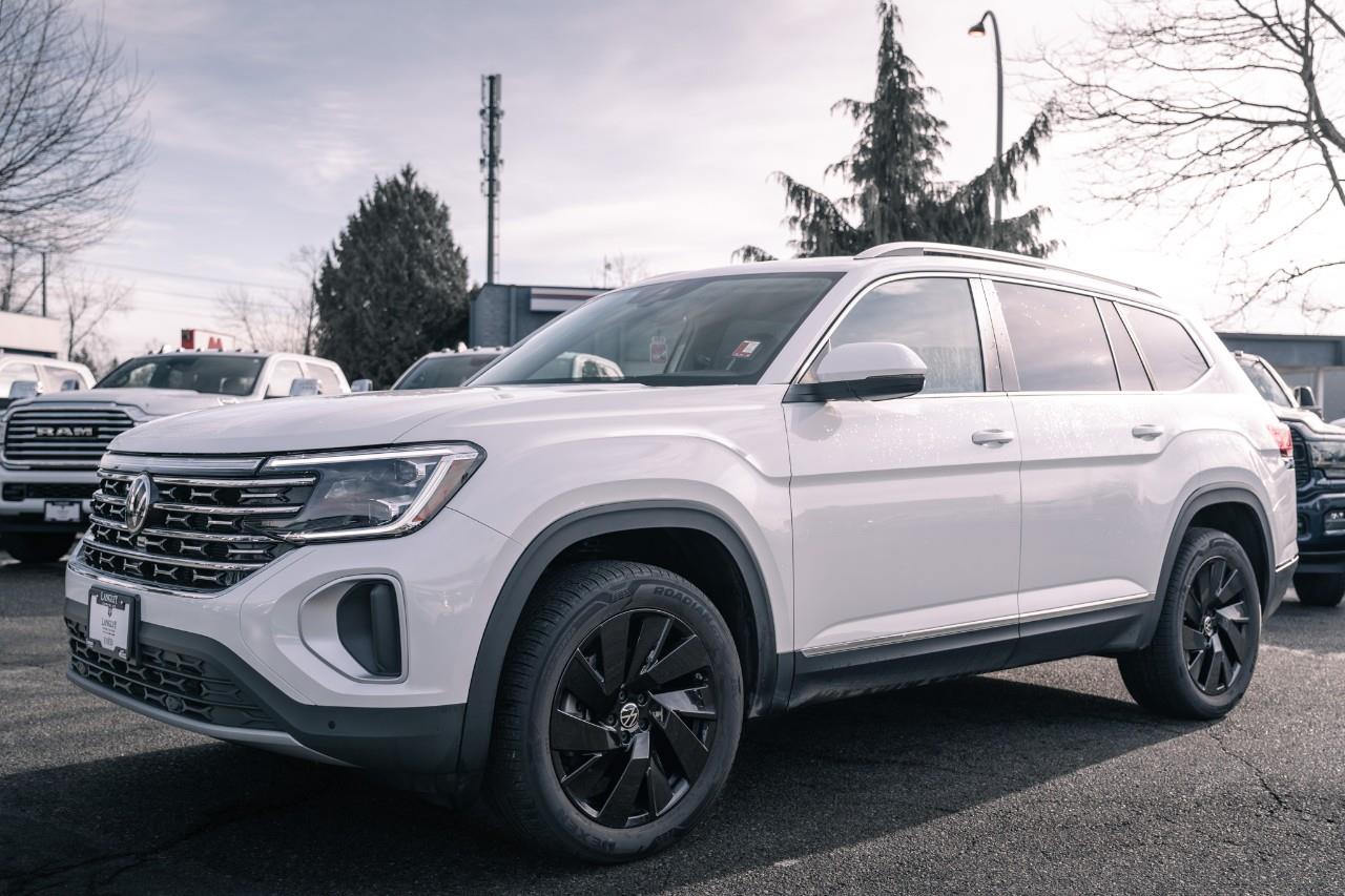 2024 Volkswagen Atlas 2.0 TSI Highline LC2838