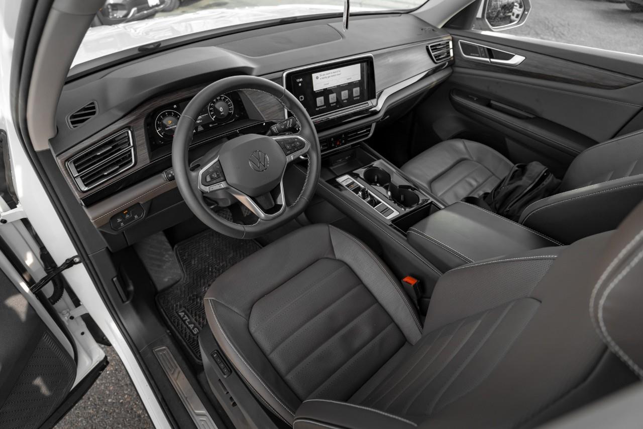 2024 Volkswagen Atlas 2.0 TSI Highline LC2838