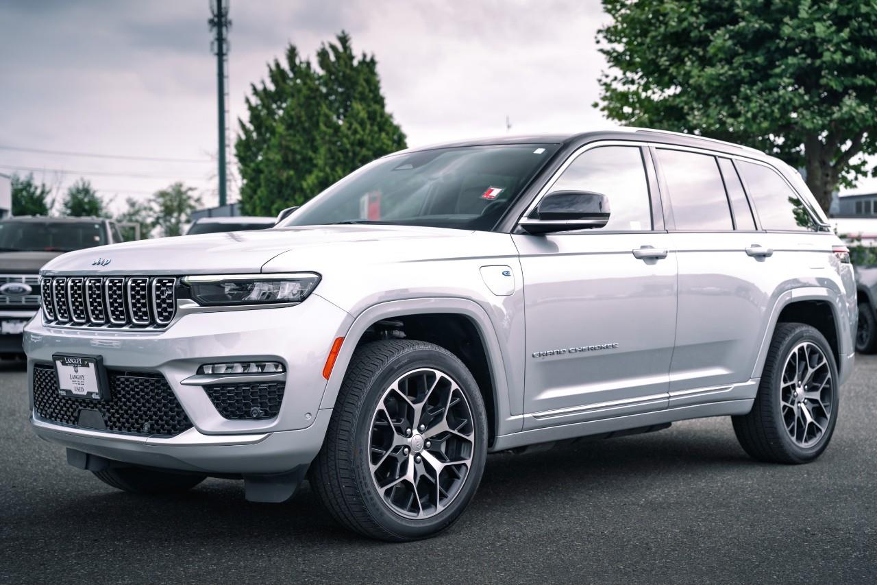 2023 Jeep Grand Cherokee 4xe Summit LC2656