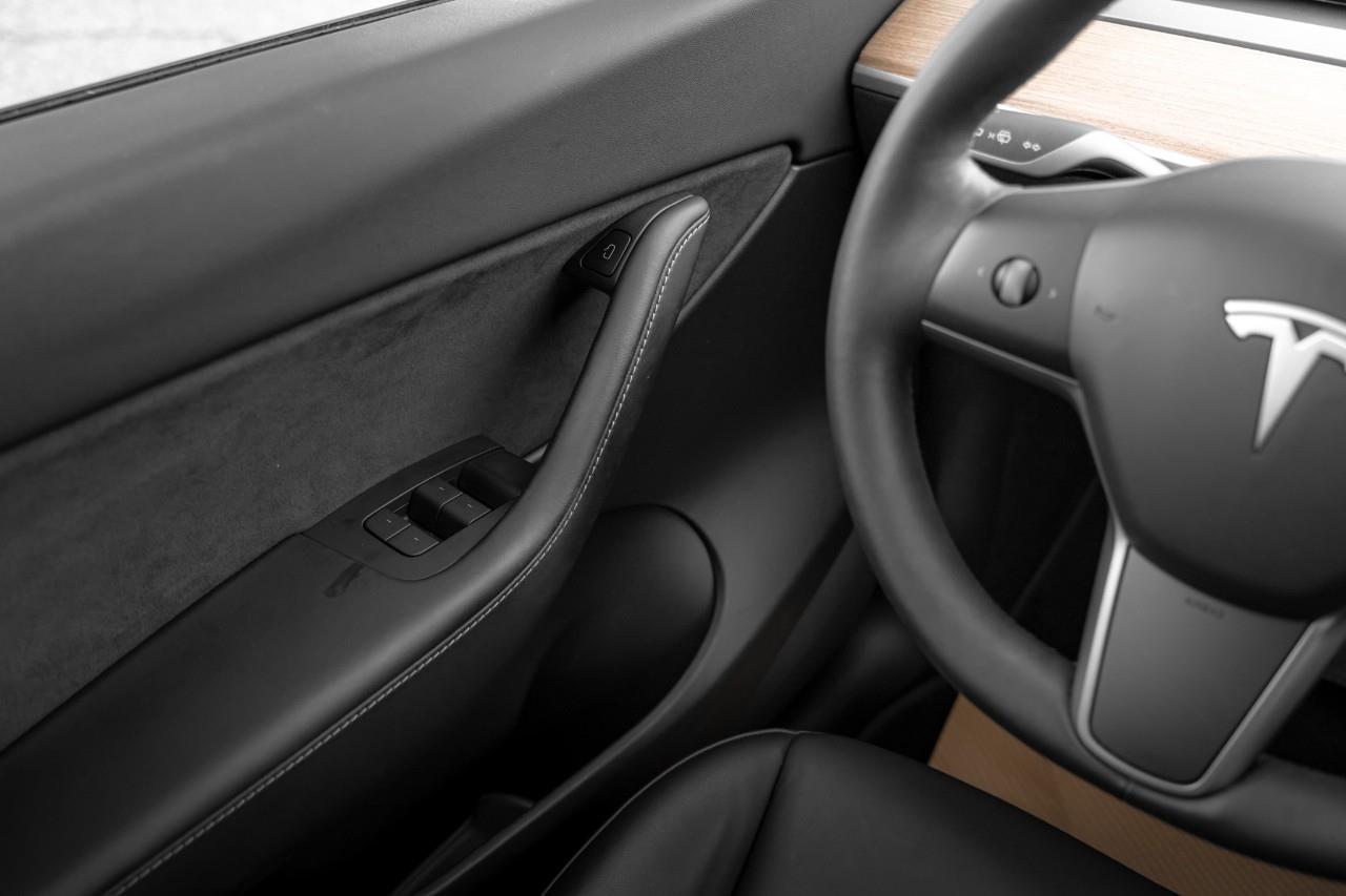 2022 Tesla Model Y Long Range LC2842