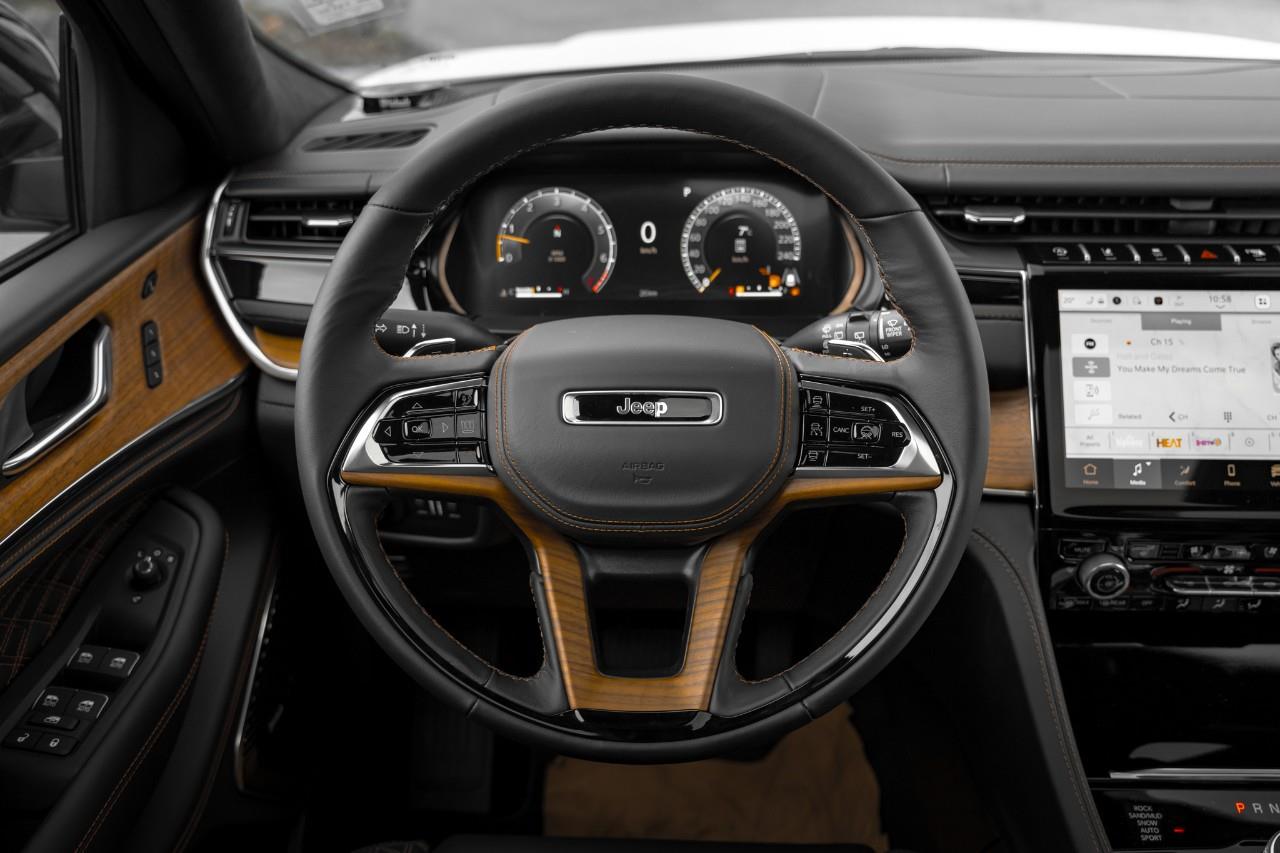 2025 Jeep Grand Cherokee Summit S806360