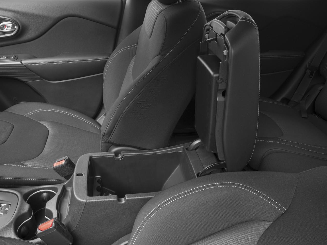 2016 Jeep Cherokee North T203475A